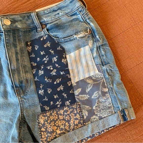 AEO Multi Media Patchwork Mom Shorts
